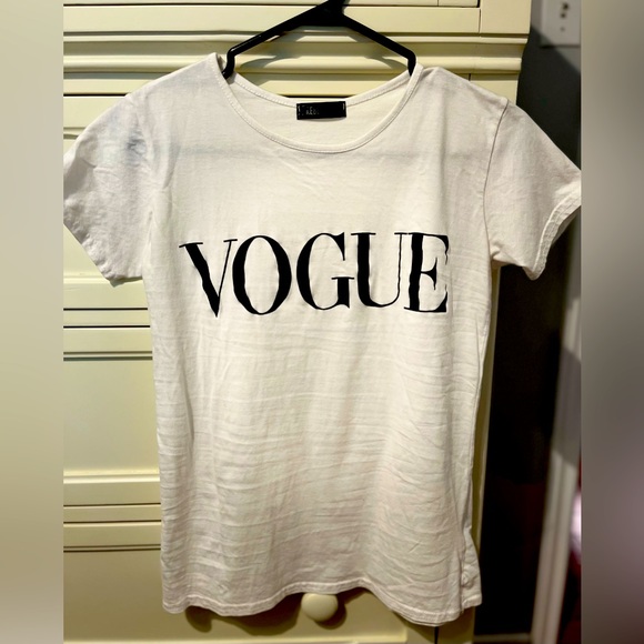 Rebellious tee - Picture 1 of 2